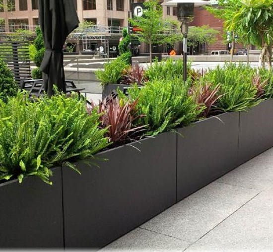 Hampton Commercial Planter