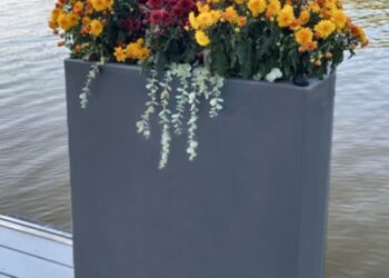 Kingston Planter